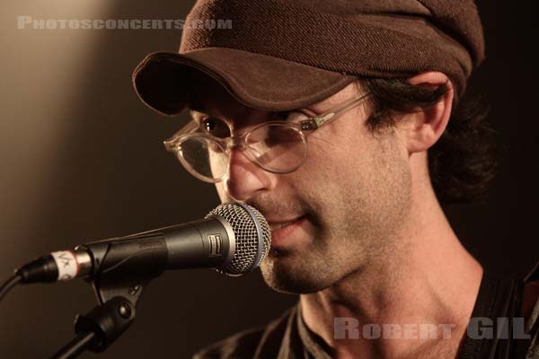 CLAP YOUR HANDS SAY YEAH - 2014-10-08 - PARIS - La Maroquinerie - 